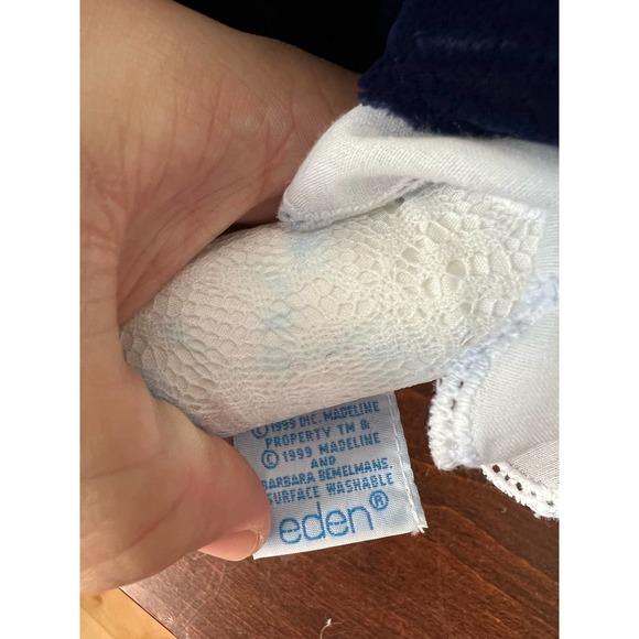 Vintage Madeline Doll Celebrating 60 Years 1939-1999 with stand - Picture 7 of 11